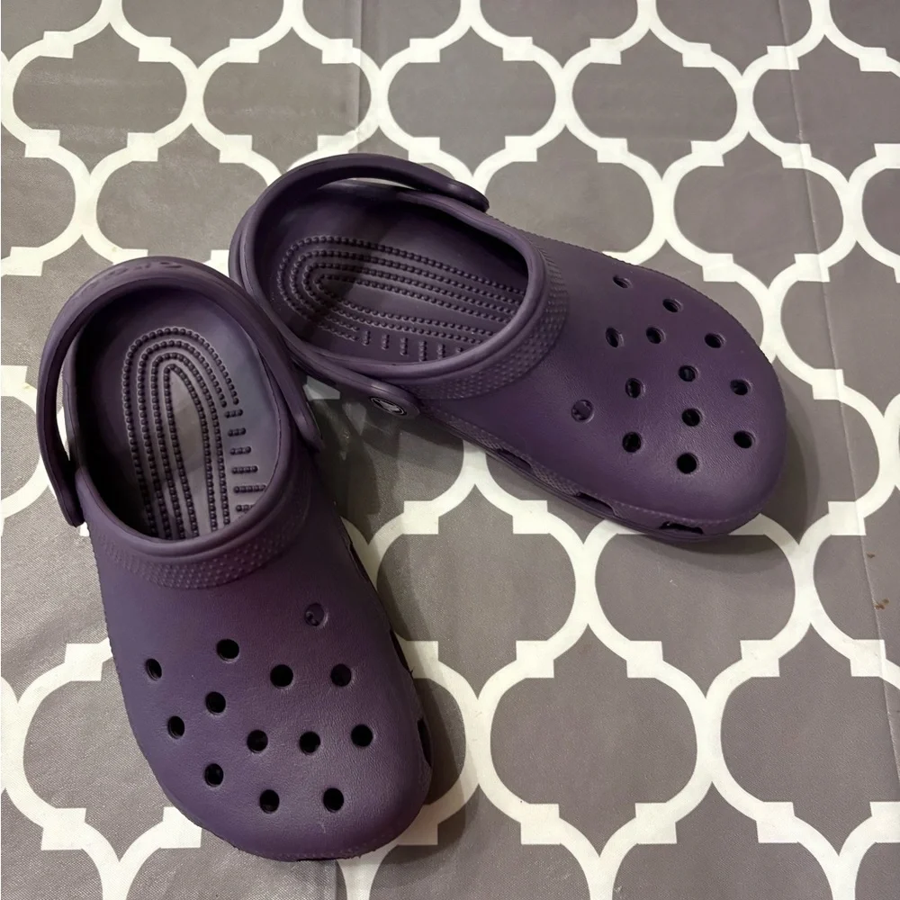CROCS Kids Dark Purple Classic Clog Sandals
